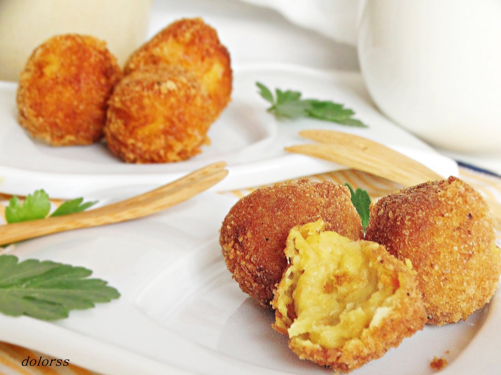 N. Croquetas de garbanzos con curry (2)..