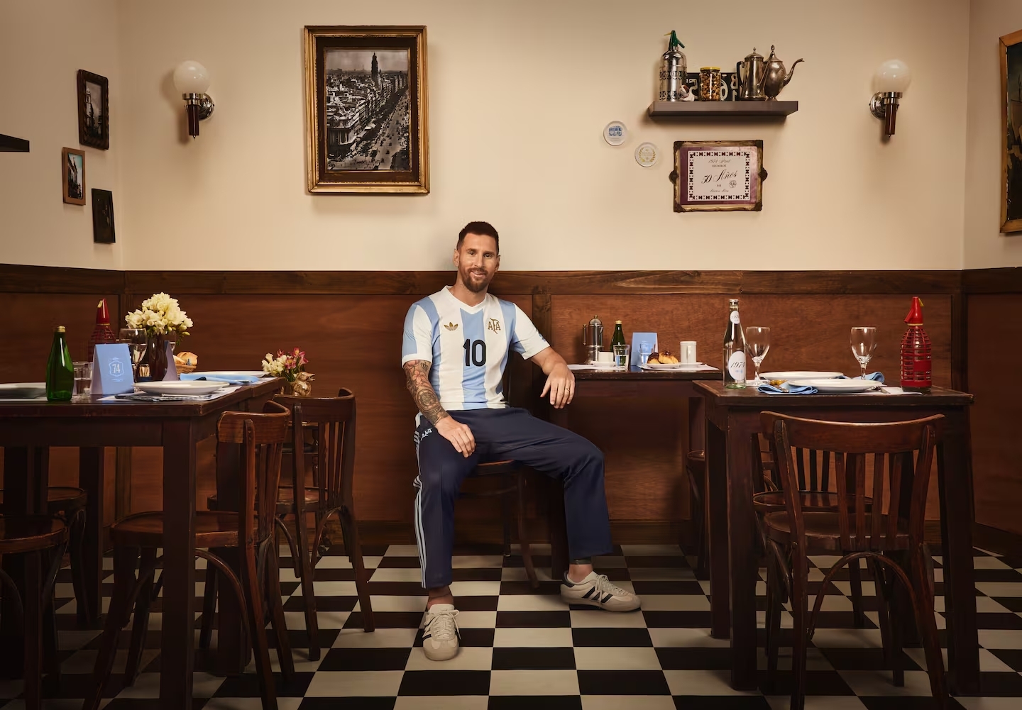 la-seleccion-argentina-tendra-una-nueva-camiseta-para-el-proximo-partido-foto-adidas-KZG4BR43TFEVJCT