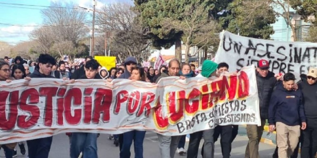 marcha por luciano hernandorena