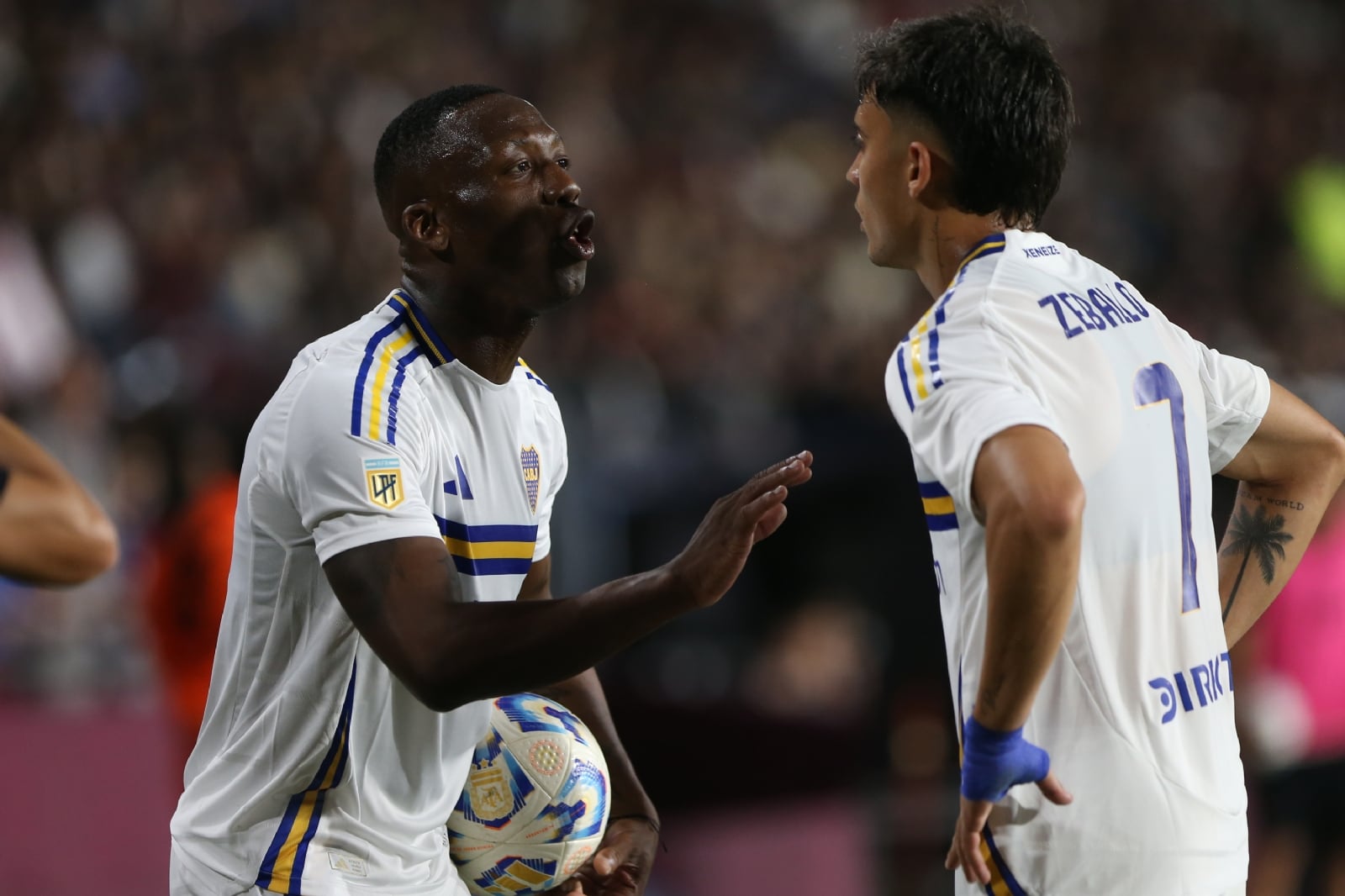lanus-v-boca-juniors-liga-profesional-2024 (2)