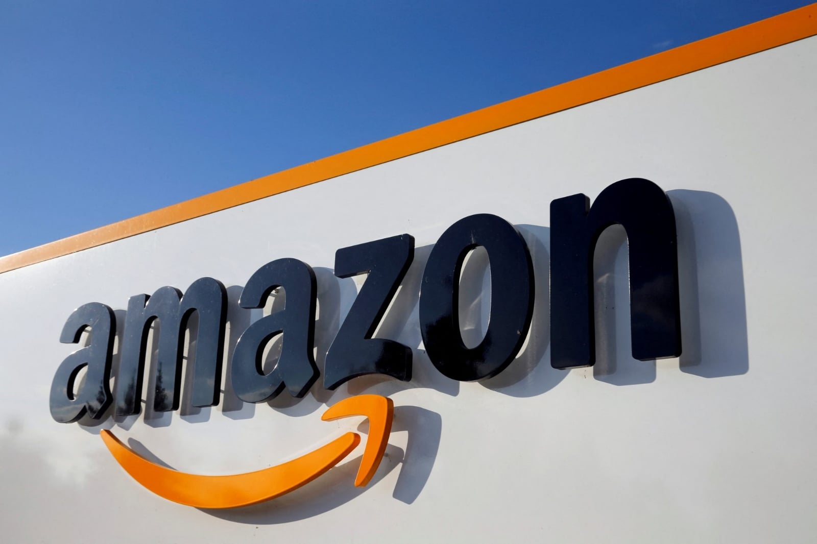 2023-02-13T213252Z_1_LYNXMPEJ1C0XJ_RTROPTP_4_AMAZON-COM-RESULTS-1