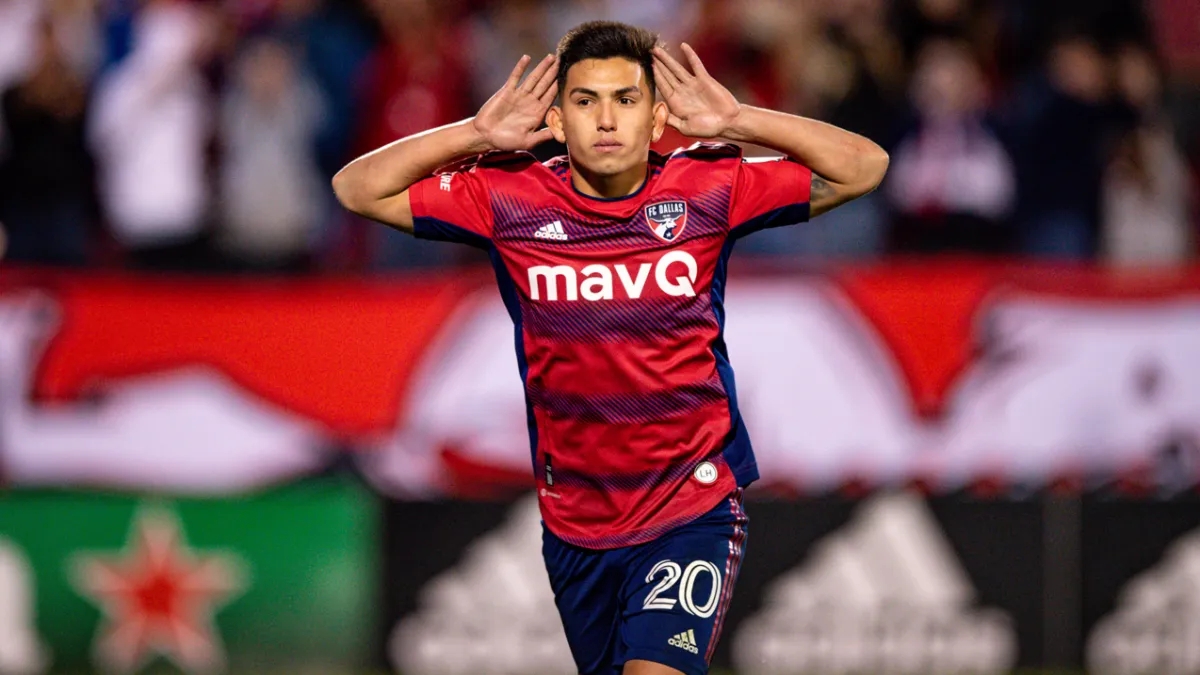 alan-velasco-gol_dallas.png_554688468