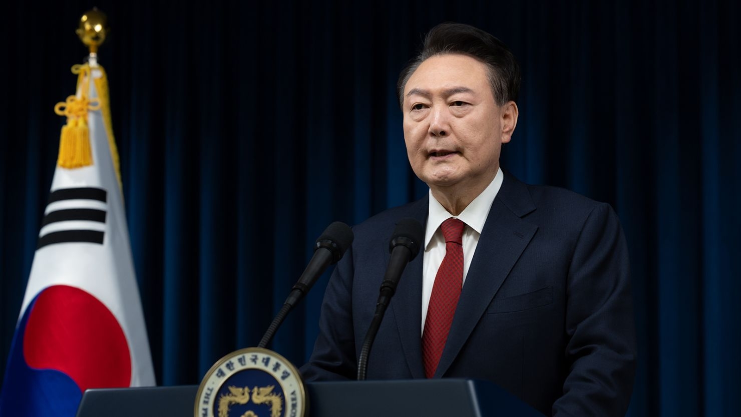 yoon sek-yeol