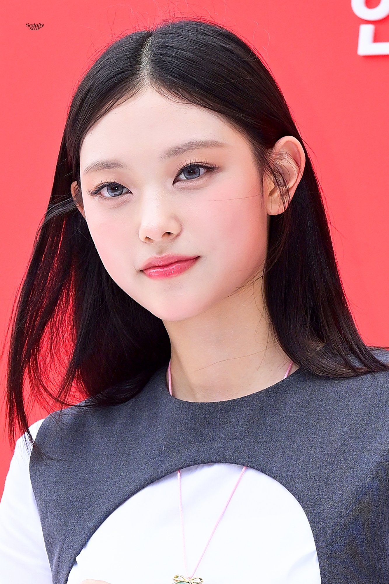 240801-New-Jeans-Haerin-Hyundai-Department-Store-Duty-Free-Event-documents-1