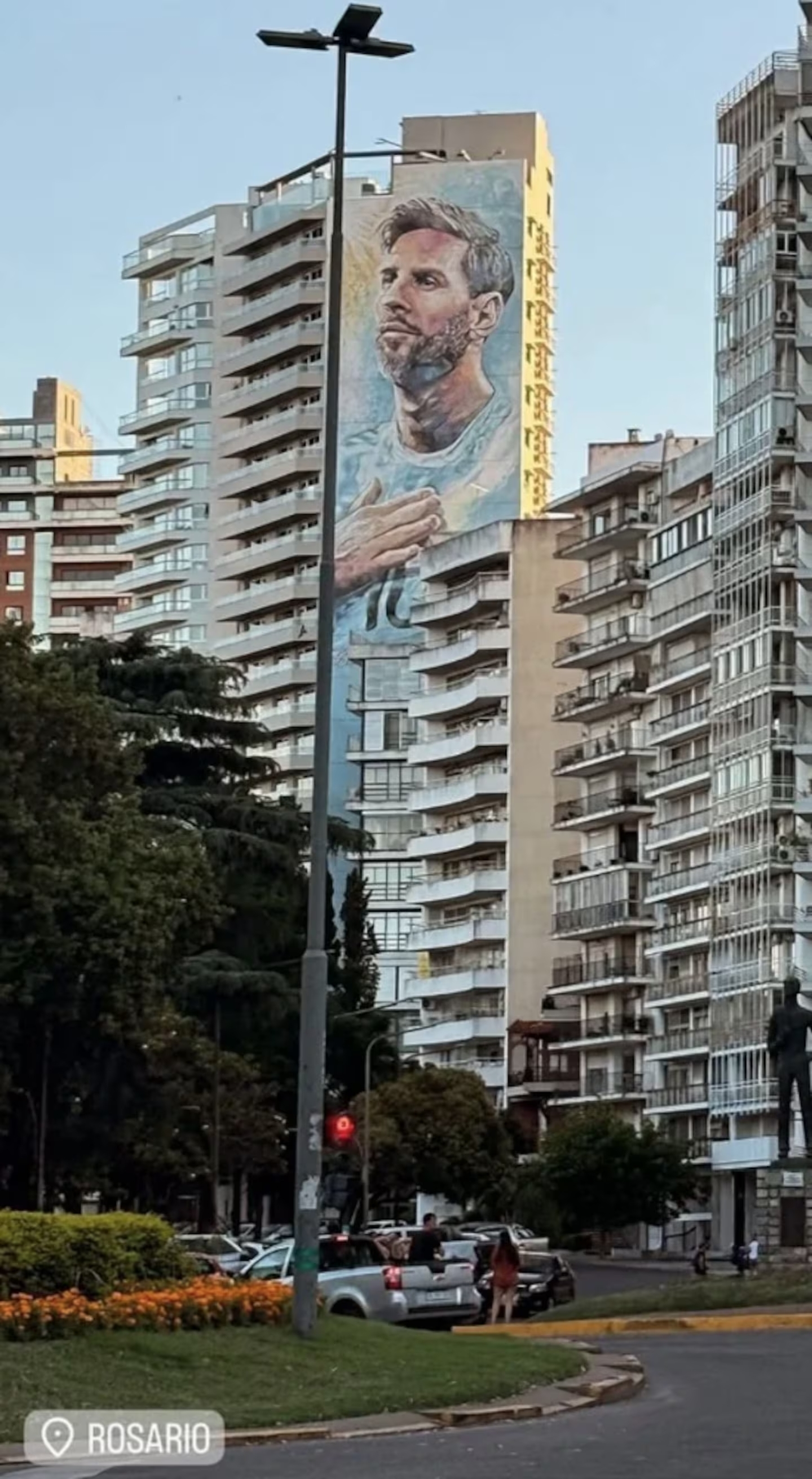 antonela-y-lionel-llegaron-a-rosario-76AFXHRD5NEMZNFHLCFWUIGCJU