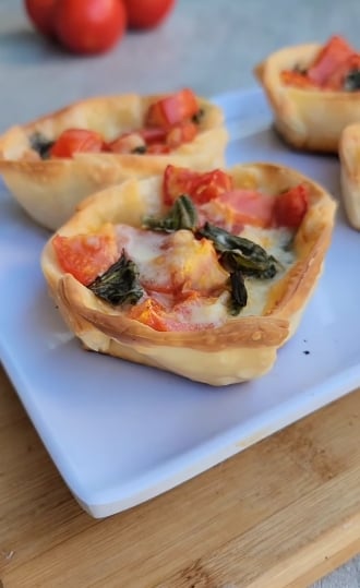 Canastitas caprese1