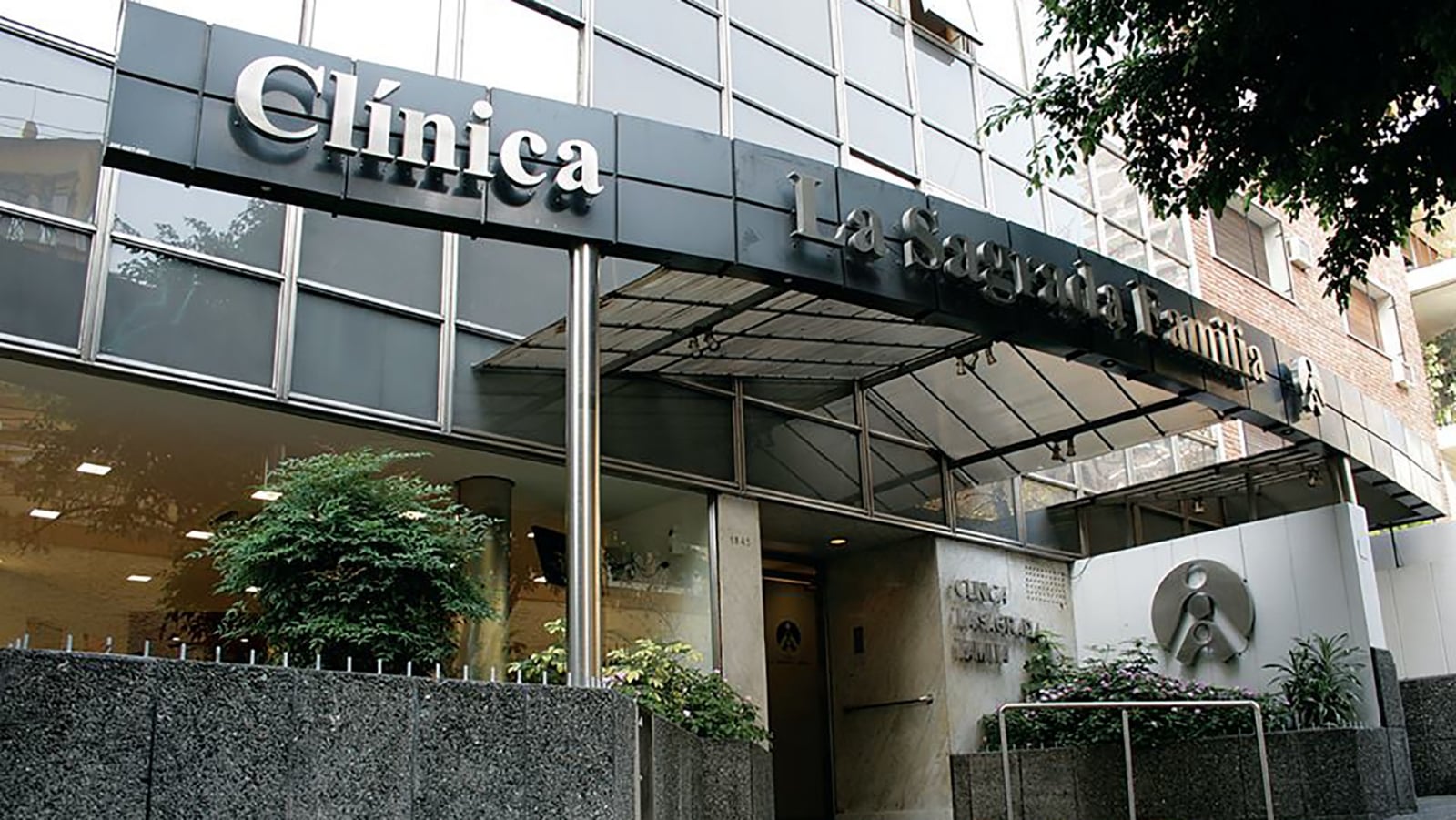 clinica-sagrada-familia-copia