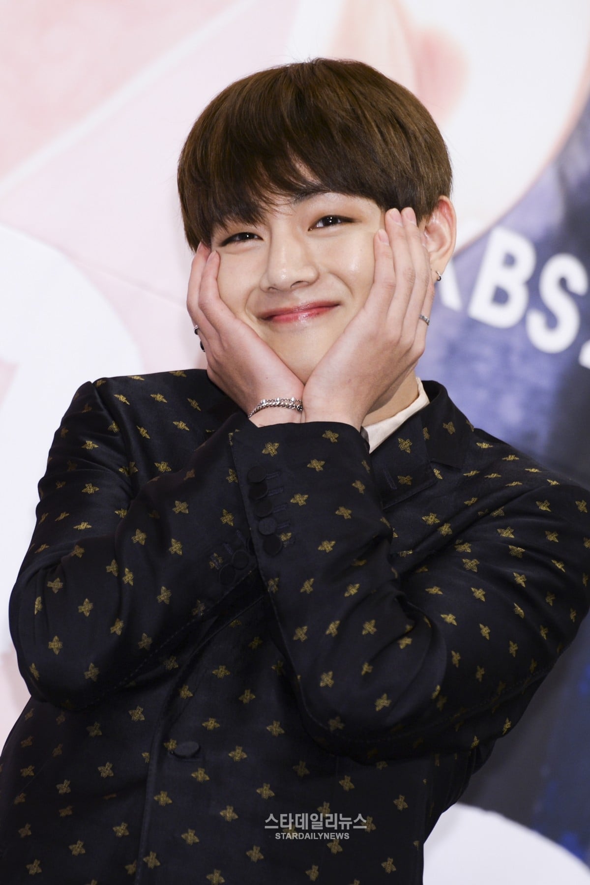 Kim-Taehyung-BTS-V