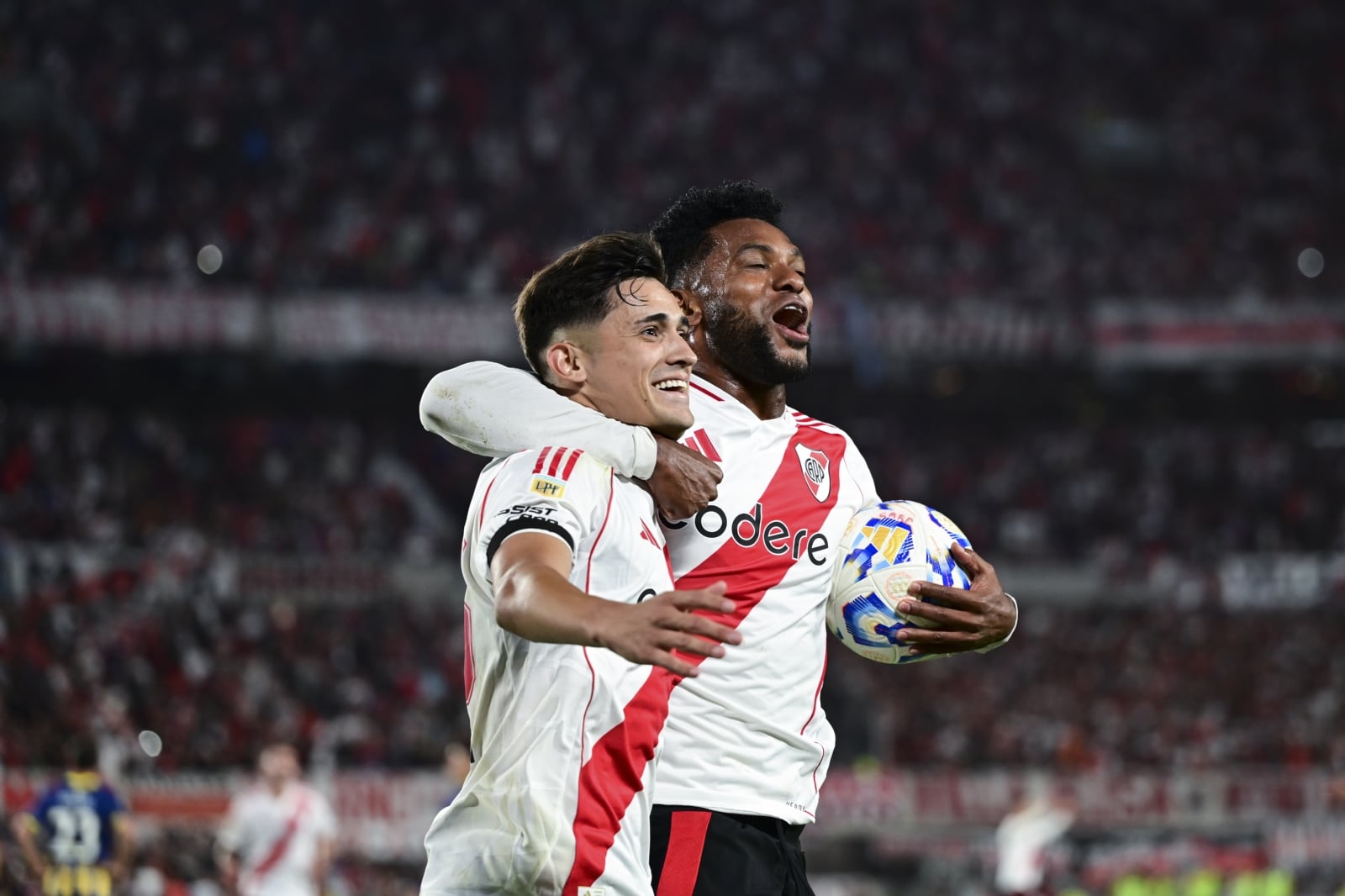 river-plate-v-rosario-central-liga-profesional-2024 (1)