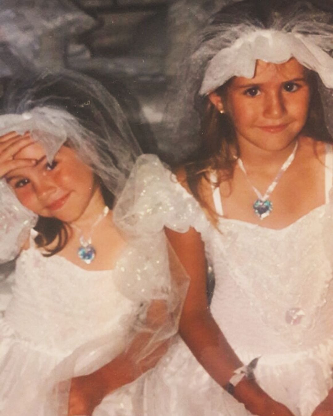 Te+casas+en+4+días+@candelariatinelli+y+necesito+que+alguien+me+pellizque+porque+no+caigo+??+estoy+muy+movilizada.+Mi+hermana+mas+chica,+a+la+que+yo+siempre+sentí+que+tenia+que+cuidar,+hoy+es+una+mujer+a+la+cual+admiro+