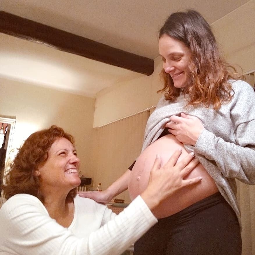 MI+TRIBU++Tranquilos+aún+no+nació!+pero+encontré+este+texto+muy+lindo+quise+compartirlo!+LA+MAMÁ+DE+LA+MAMÁMientras+los+ojos+del+mundo+están+en+el+bebé+que+acaba+de+nacer,+la+madre+de+la+madre+ve+a+su+hija,+recién+conve