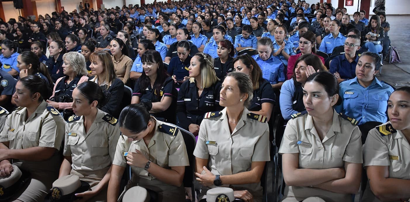 MUJERES SEGURIDAD