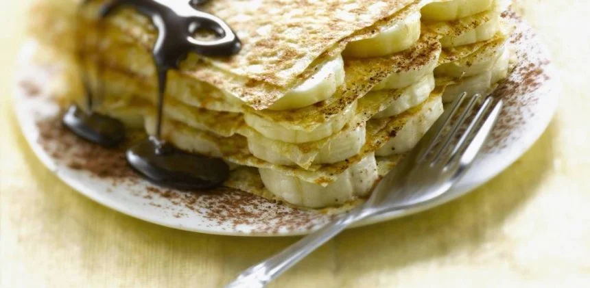 crepes-de-harina-de-garbanzo-con-platano-y-cacao-13582