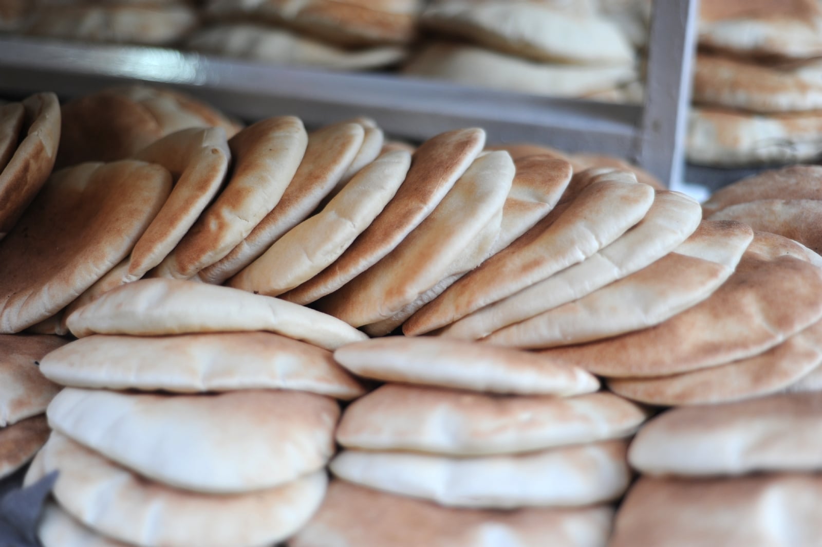Nablus_souq_pita_118_-_Aug_2011