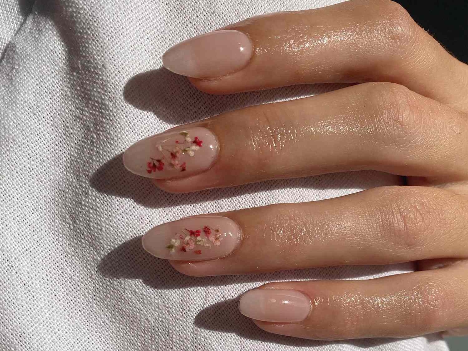 floralnailprimary-59e918ac261e49c5b8074a7f7efcb842