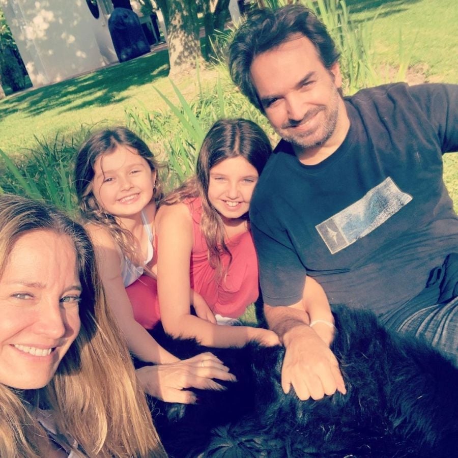 roxana-zarecki-junto-a-su-familia-1516728