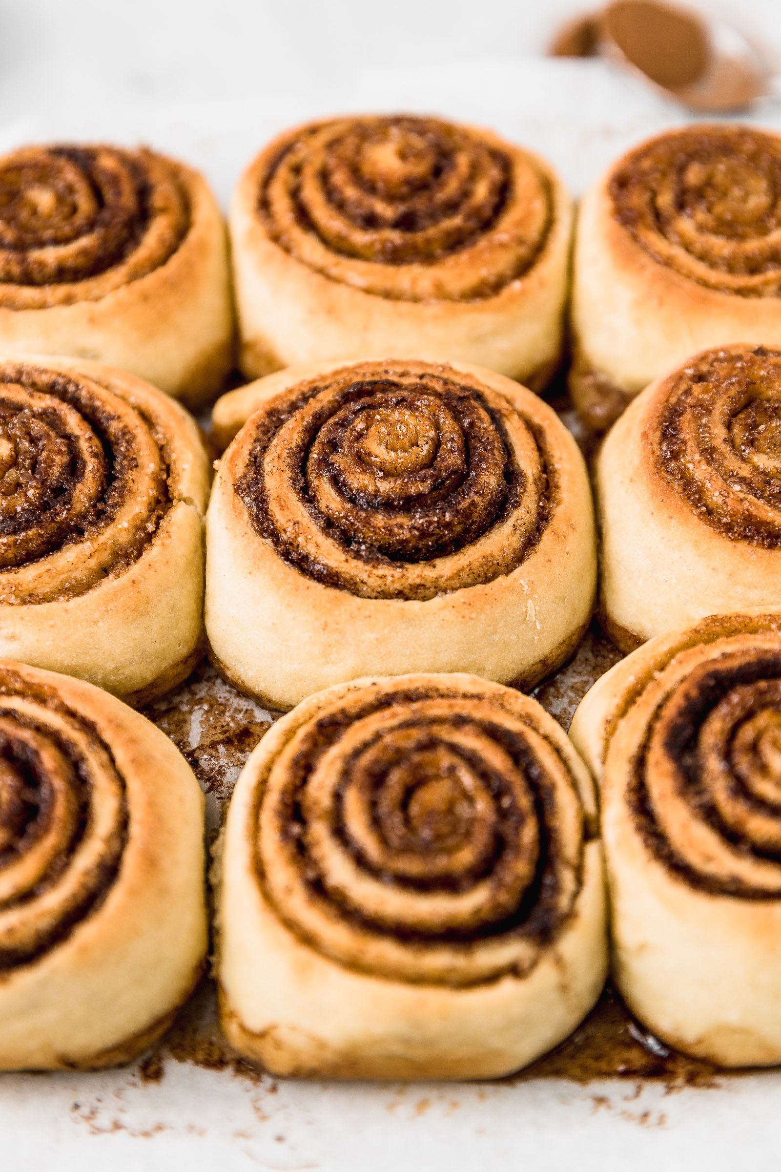 cinnamon-rolls-2