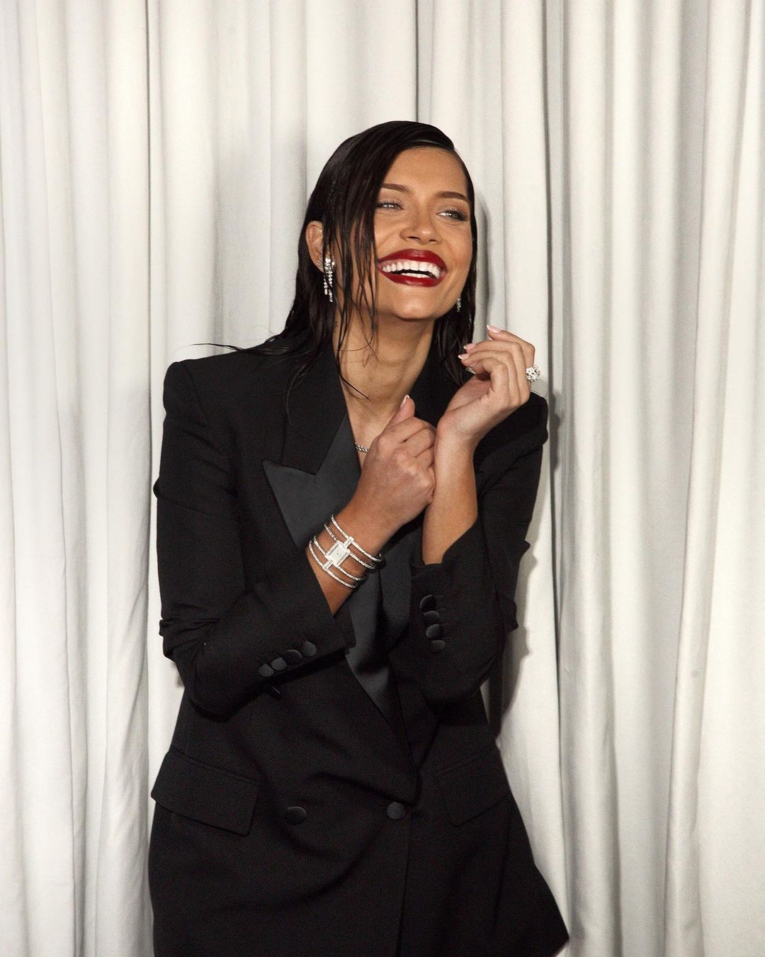 Ready for #TheUninvited premiere at @sxsw #SXSW@stellamccartney @piaget (1)