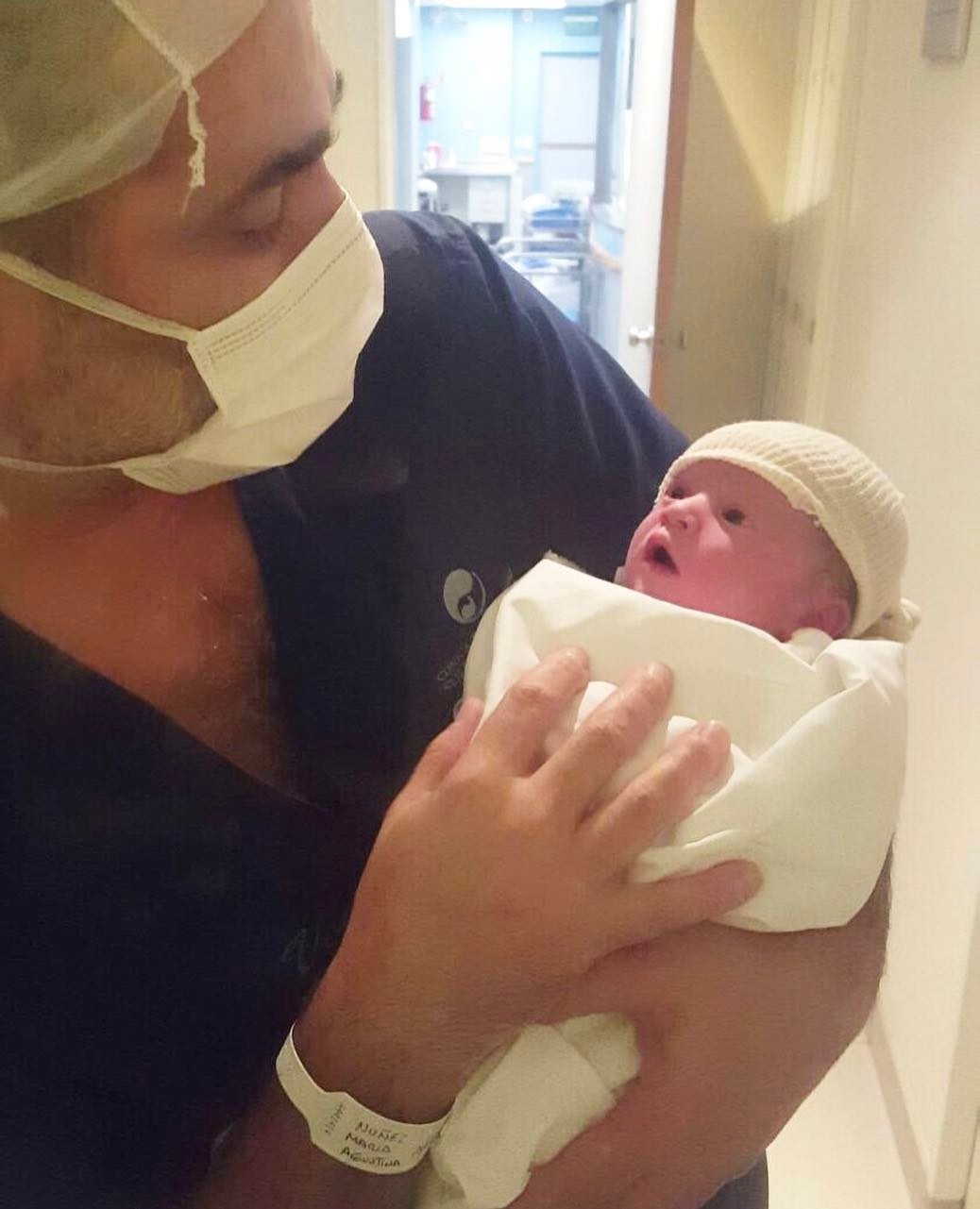Somos masssssss! Nació mi sobrina hermosa! #roma bienvenida! #teadoramos hermano te amo ! Los quiero #agustina felicidades #leona #adrianGonzalez