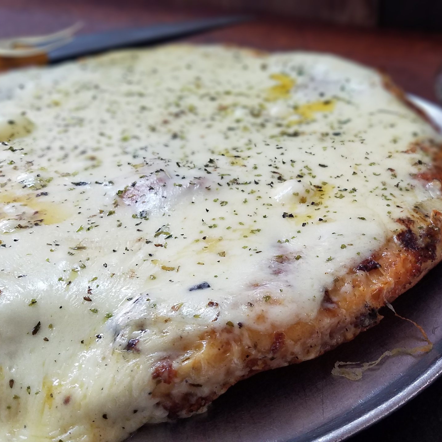 Pizza-Muzzarella-Grande-LA-MEZZETTA