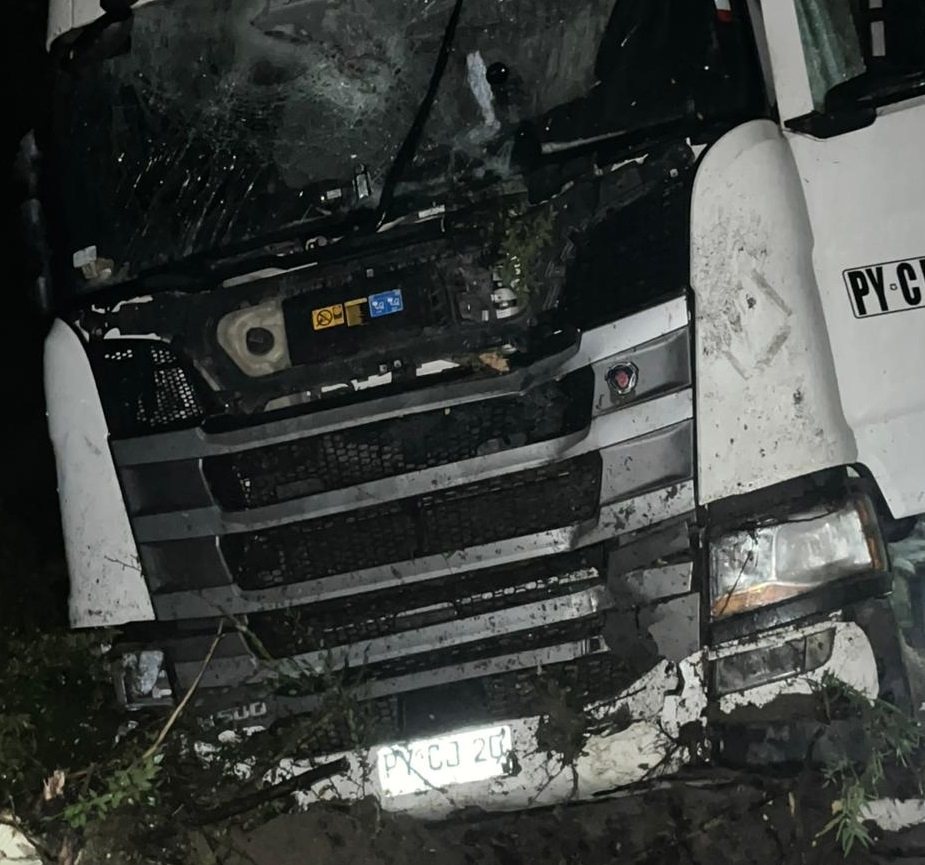 camion-24-5481804f-a898-4625-bff4-69f8758b04f4