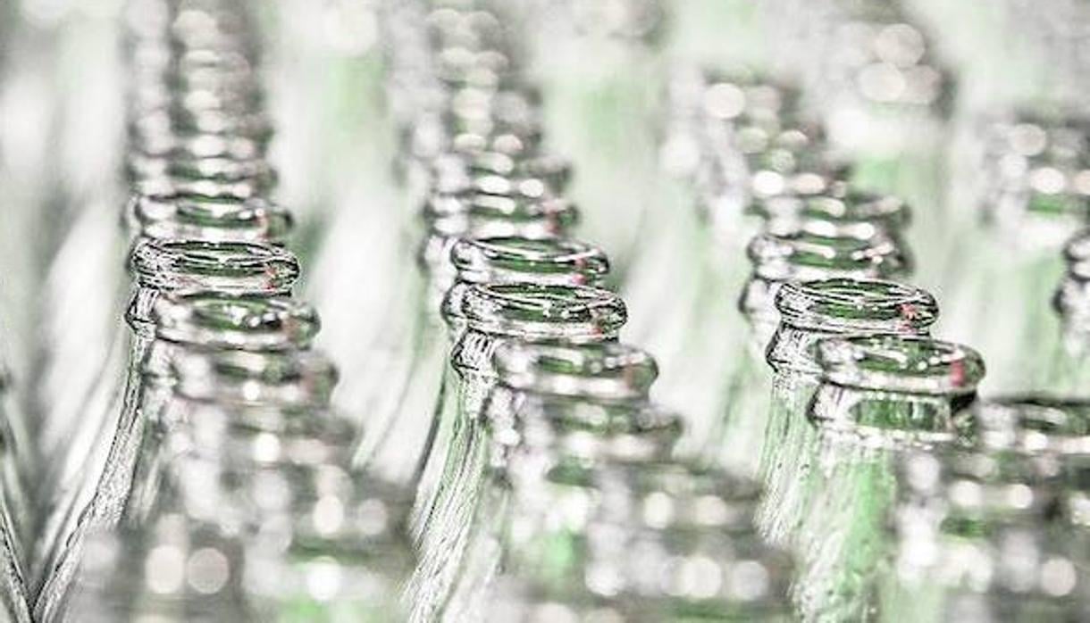 BOTELLAS-VIDRIO-kH2E--1240x698@abc