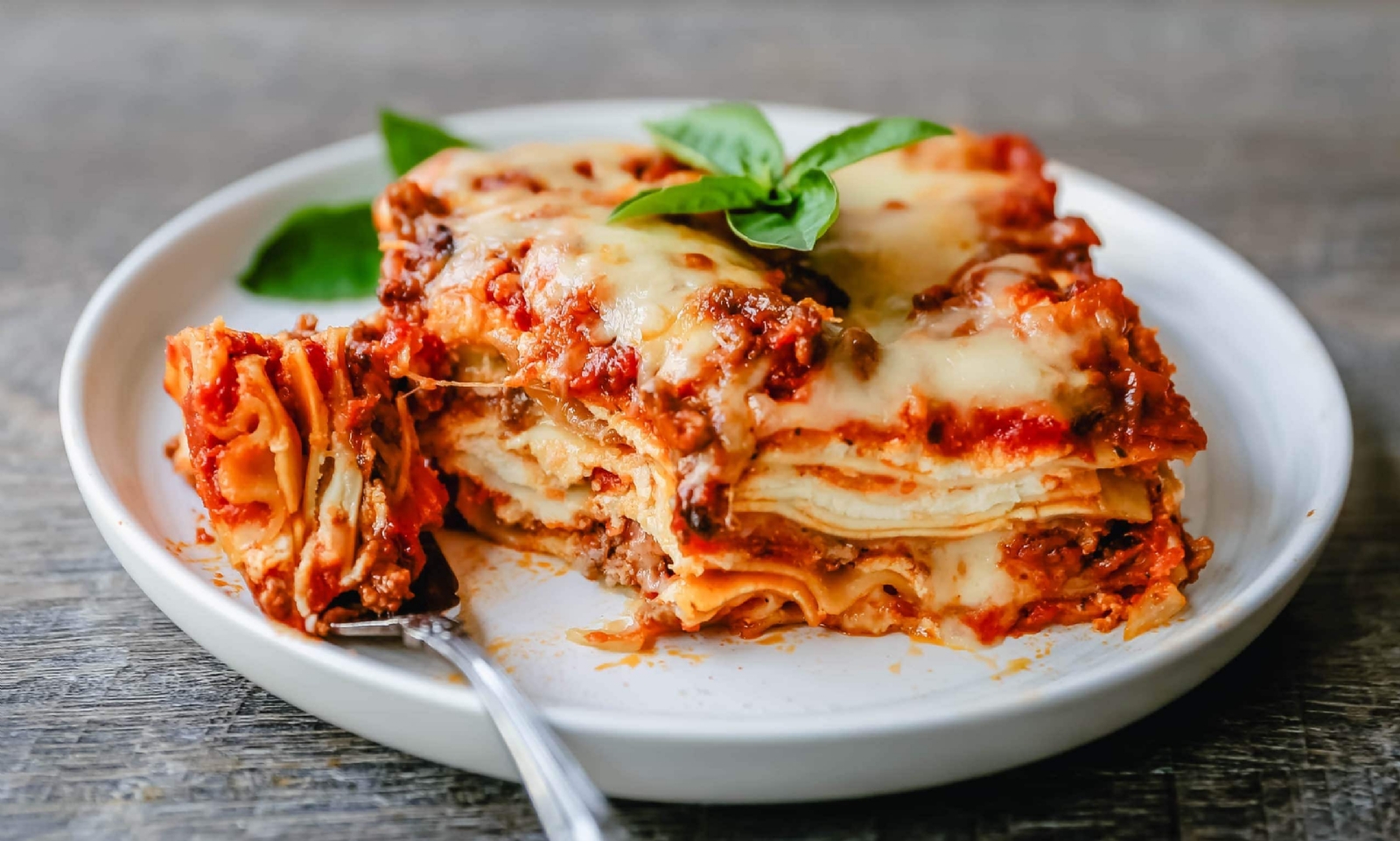 Classic-Lasagna-14-scaled-1