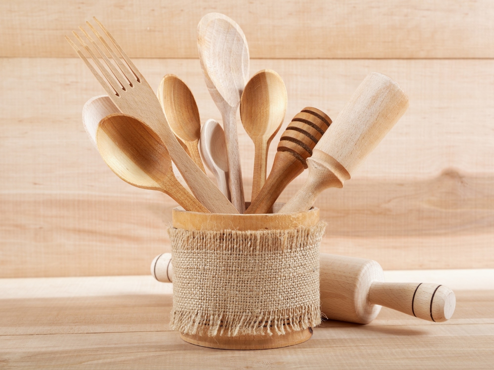 Cubiertos de madera