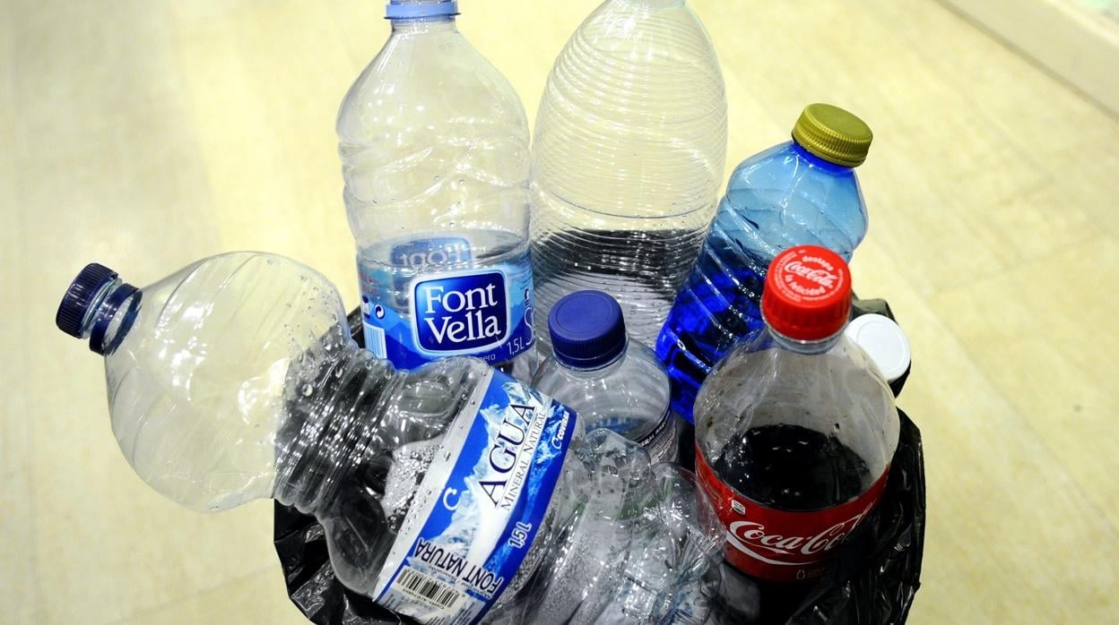 Botellas plásticas