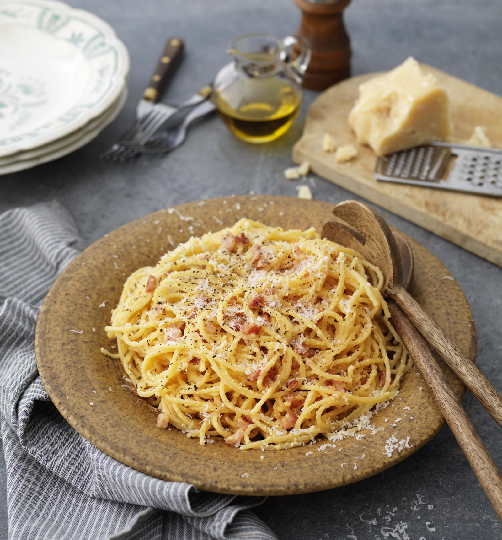 Pasta-Carbonara-scaled