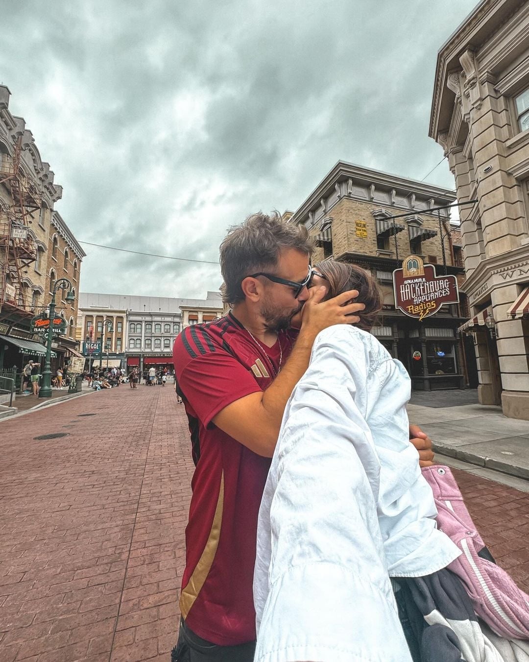 Amor que se construye y se labura día a día…El bardo mas lindo del (1)