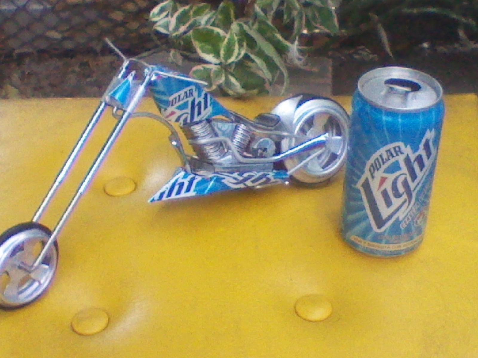Latas de gaseosa 2