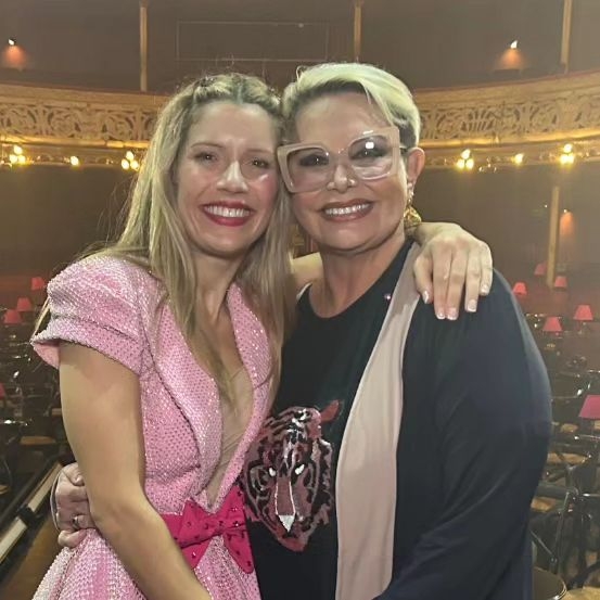 Fueron-nuera-y-suegra-y-ahora-son-dos-artistas-que-se-admiran-mutuamente_barbieri_carmen-aplaudio-a-