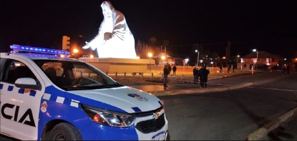 policial cutral co al instante