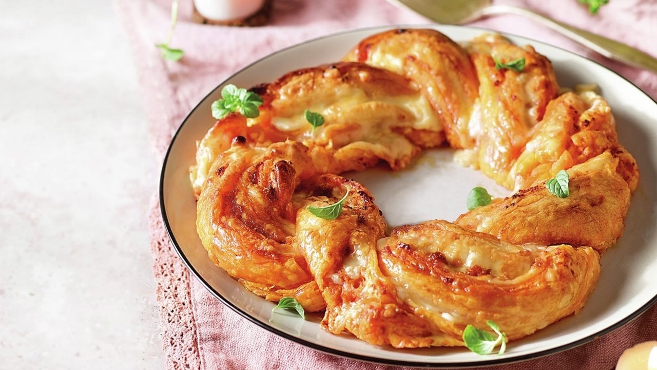 paso_a_paso_para_realizar_trenza_de_queso_mahon_y_sobrasada_resultado_final_5b145b5d_1280x720