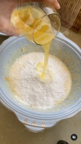 Torta húmeda de naranjas 3