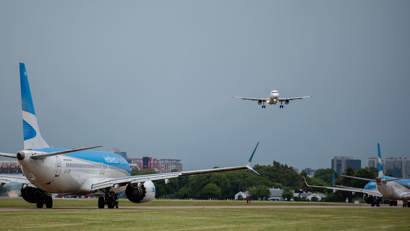 Aviones-Aeroparque-12-Aerolineas-Argentinas