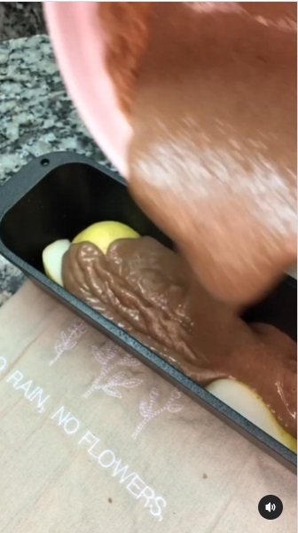 Budín de chocolate y pera 6