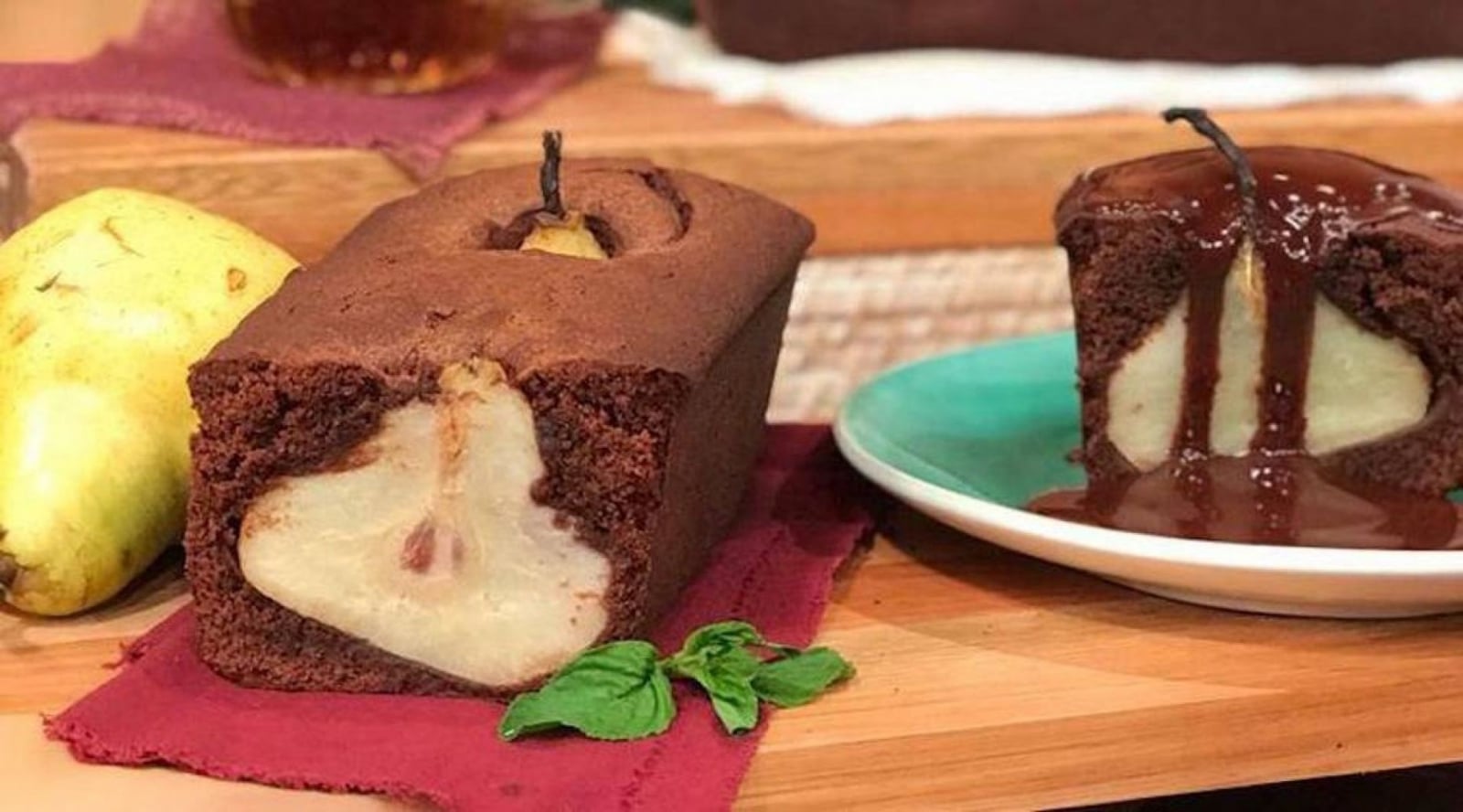 Budín de chocolate y pera