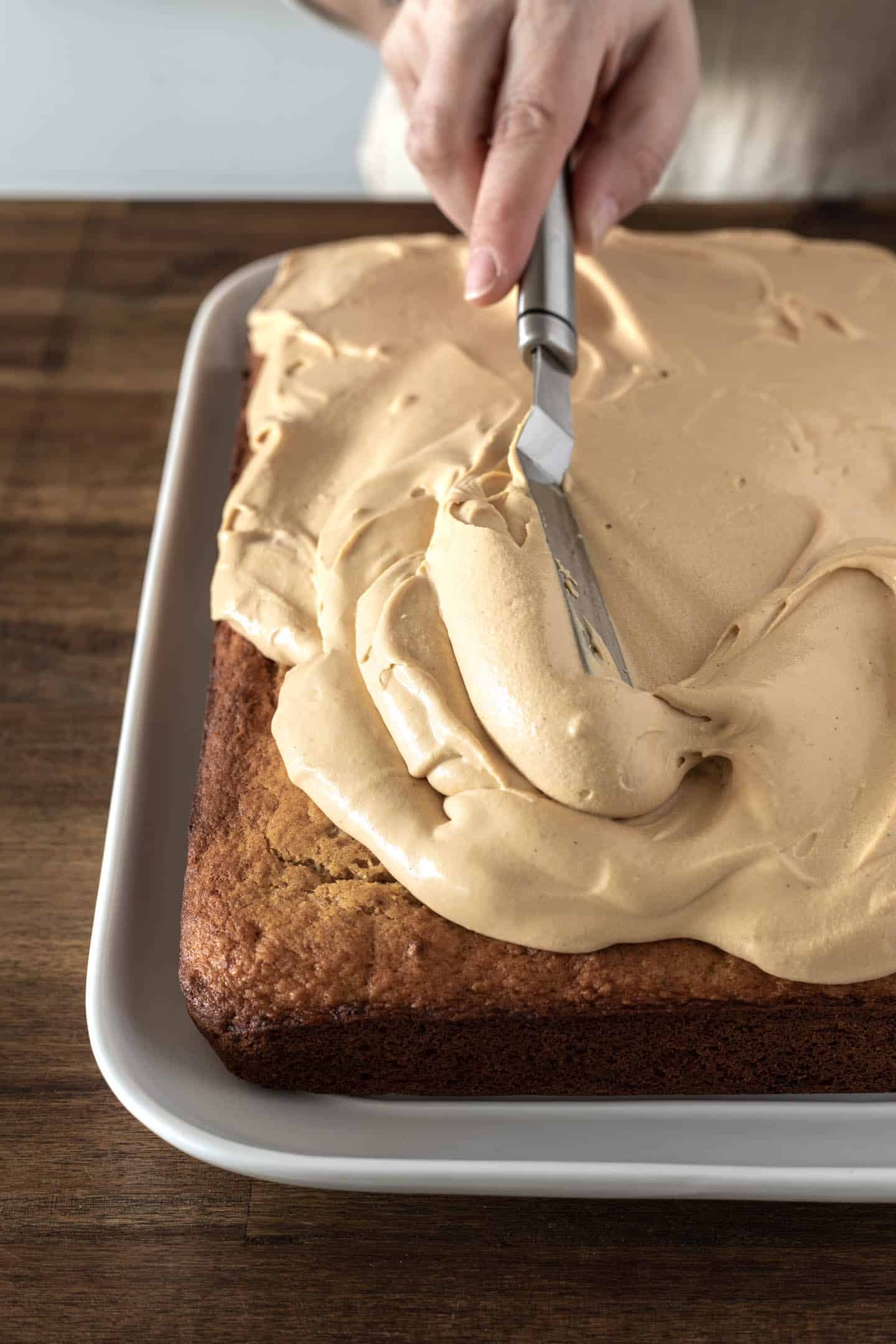 Banana-Sheet-Cake-with-Dulce-de-Leche-Cream-Cheese-Frosting-1 (1)