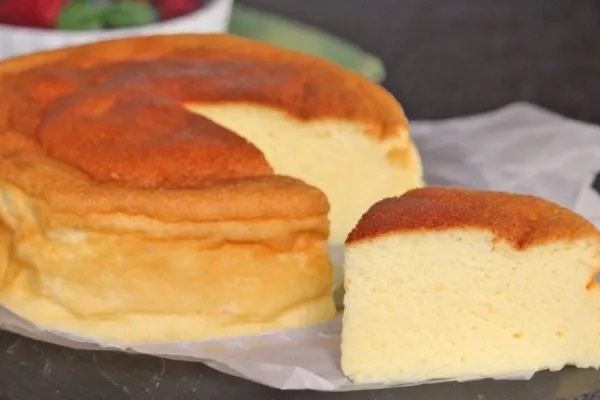 600x400_torta-yogurt-solo-tres-ingredientes-1043286-084216