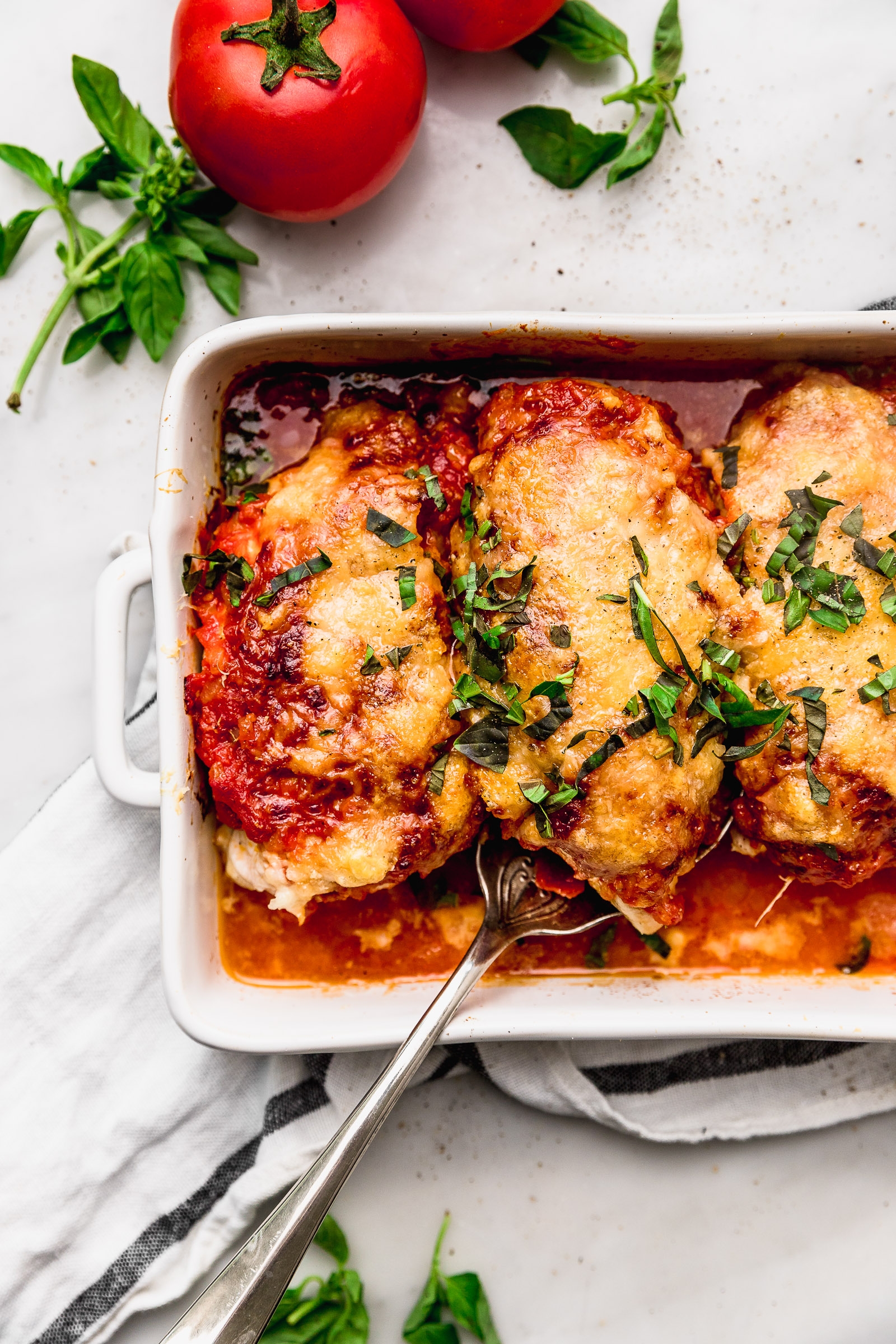 pollo-con-salsa-de-tomate-y-queso-v2-5