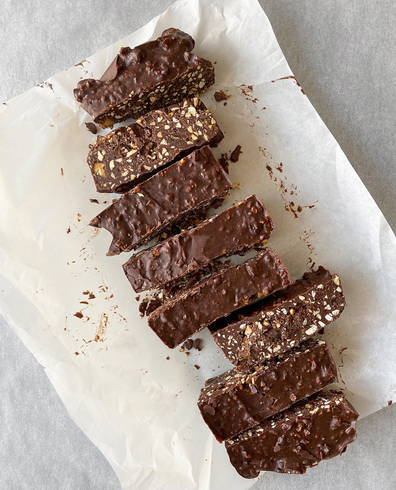 chocolate-peanut-date-bars-0002-web