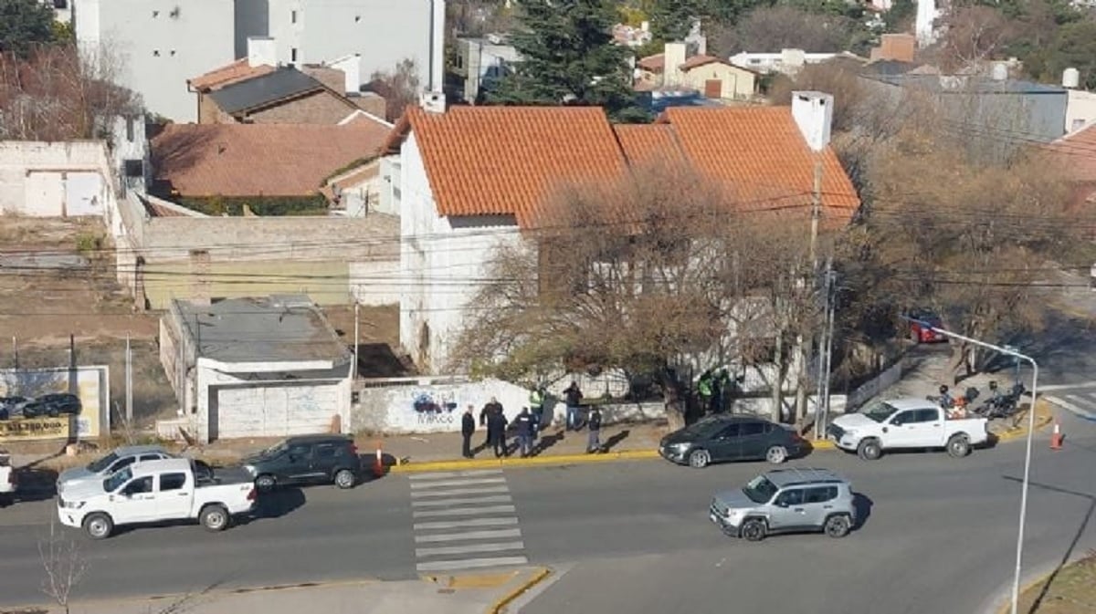 desalojo de casona en neuquen