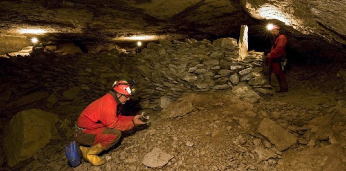 WEB-ESPELEOLOGIA-GENTILEZA-696x344