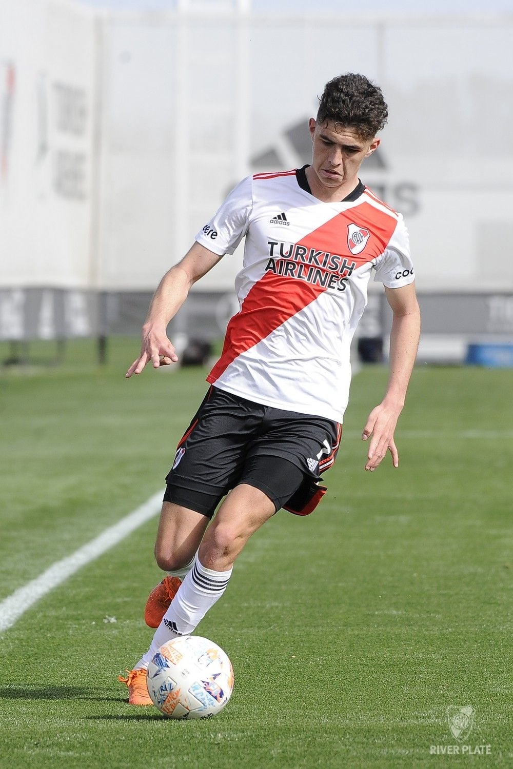 joaquin-panichelli-se-marcha-de-river-plate