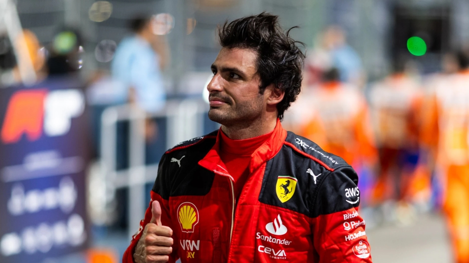 carlos-sainz-piloto-ferrari_98