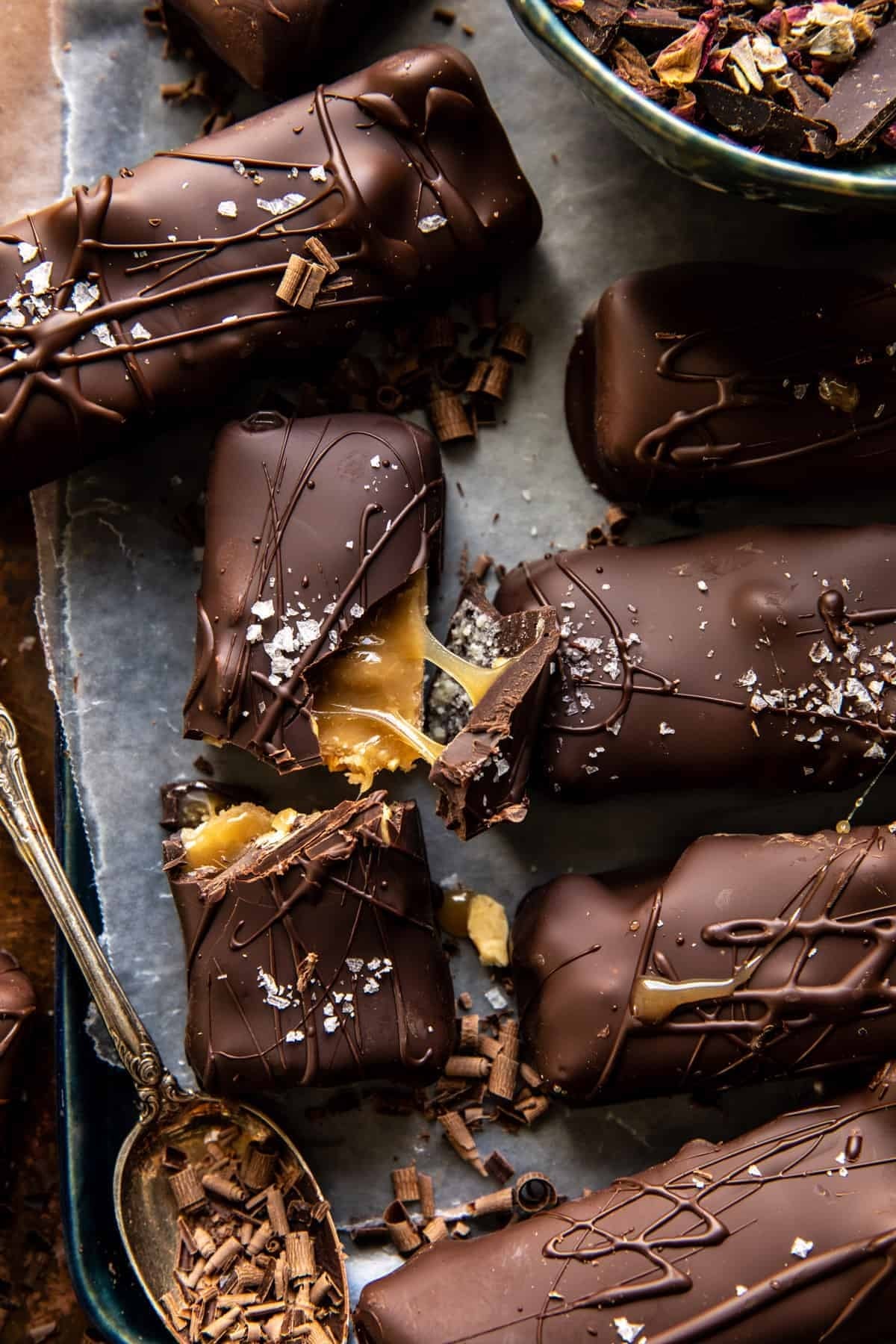 Easy-Homemade-Vegan-Snickers-9