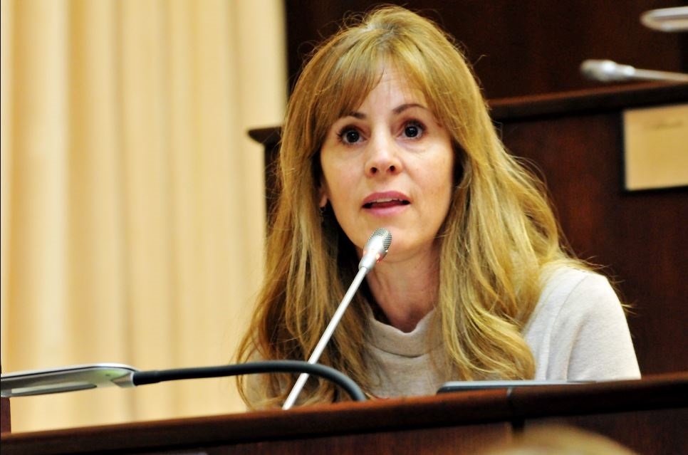 dialogo prensa parrilli