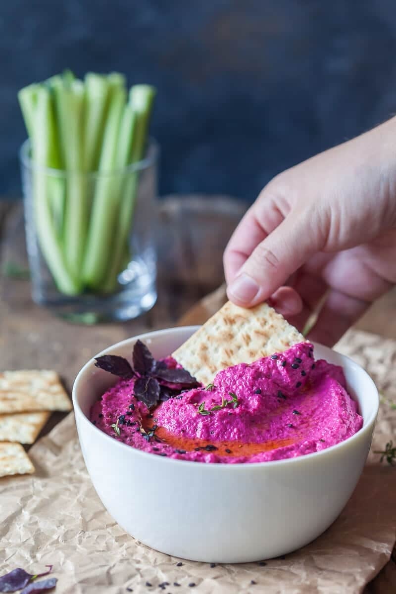 Pink-beetroot-hummus-06